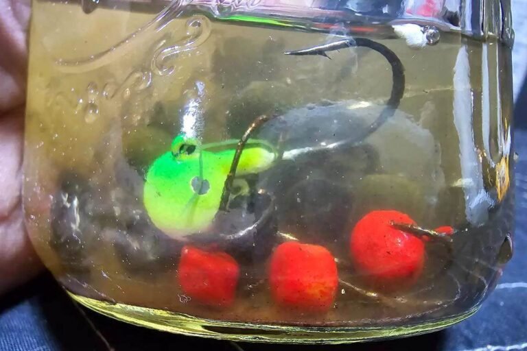 Fishing Lure Hooks Fouling During Retrieval